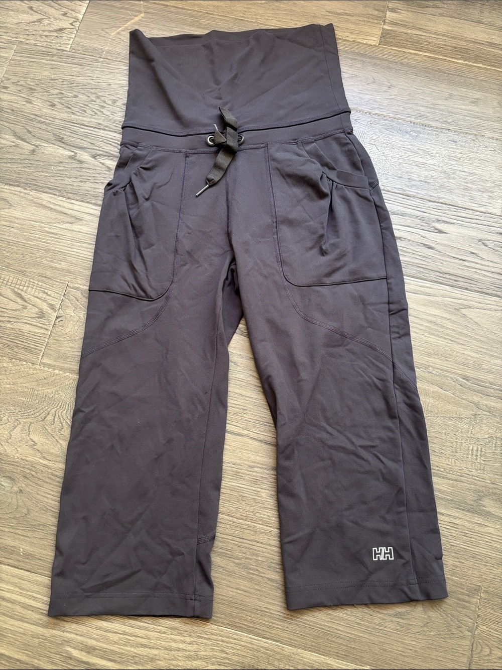 Helly Hansen | Pure Bliss Black Capri Rollover Drawcord Active Pants Size Small
